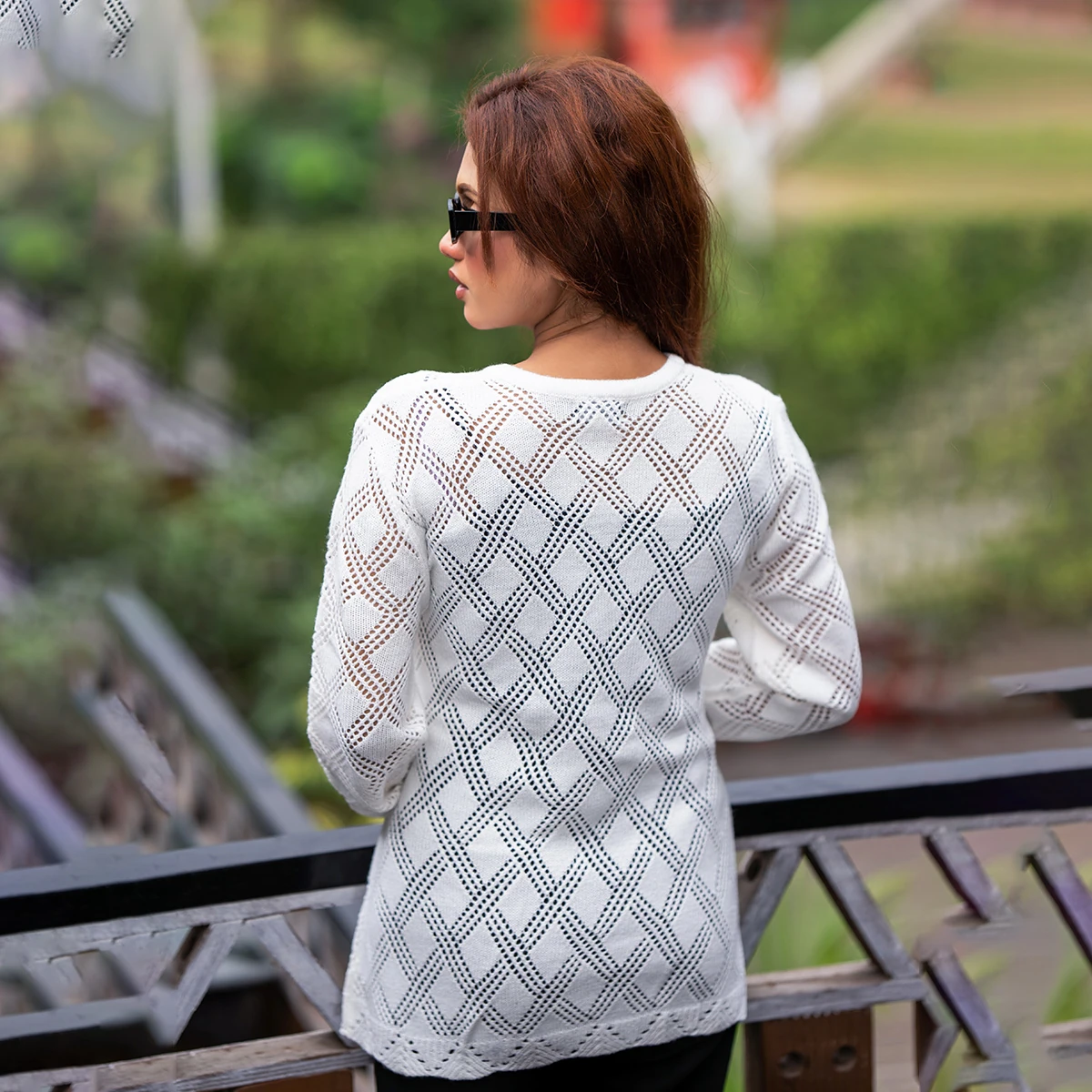 Women Elegant White Knit Cardigan - Image 2