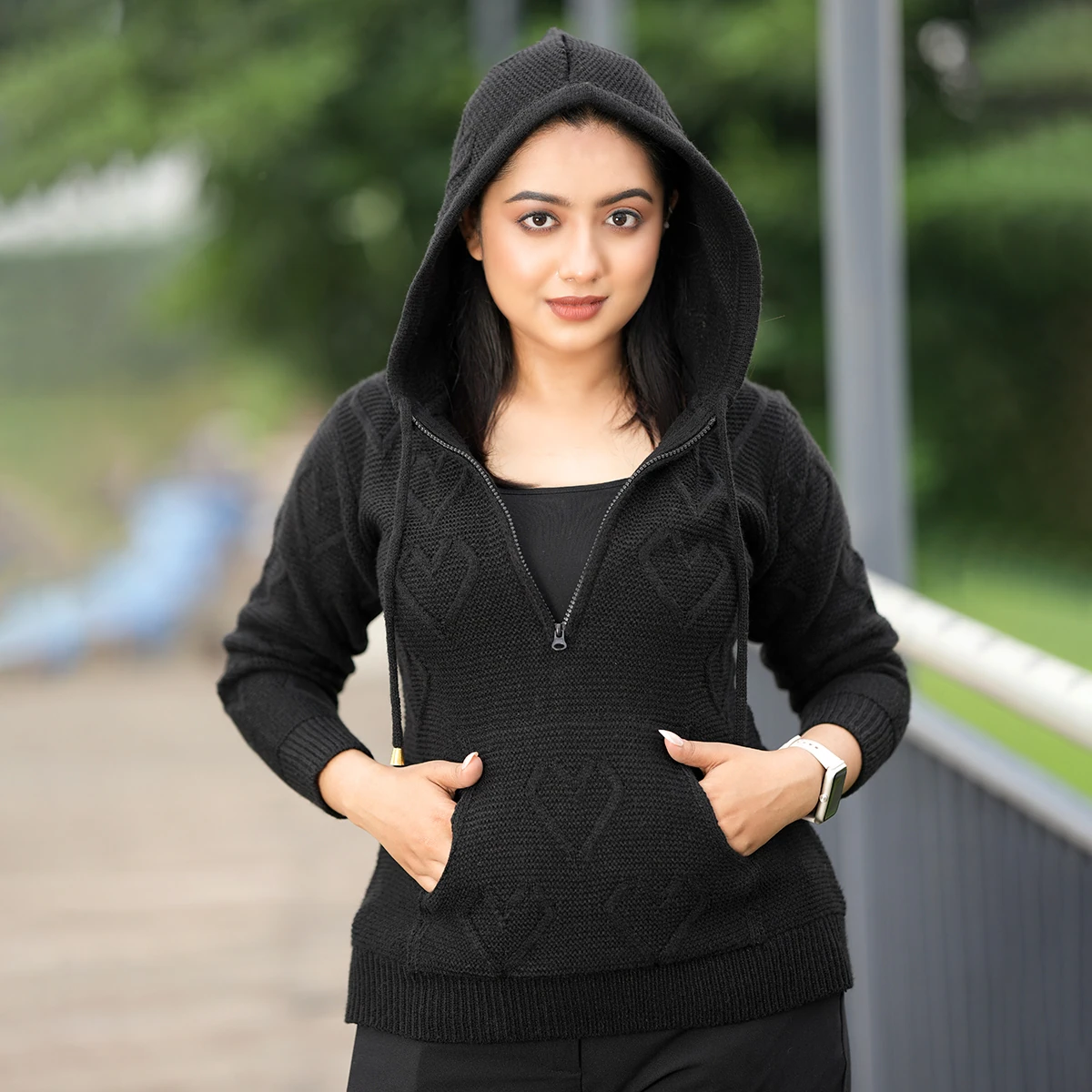 Stylish Black Winter Knit Hoodie for Women - Image 2